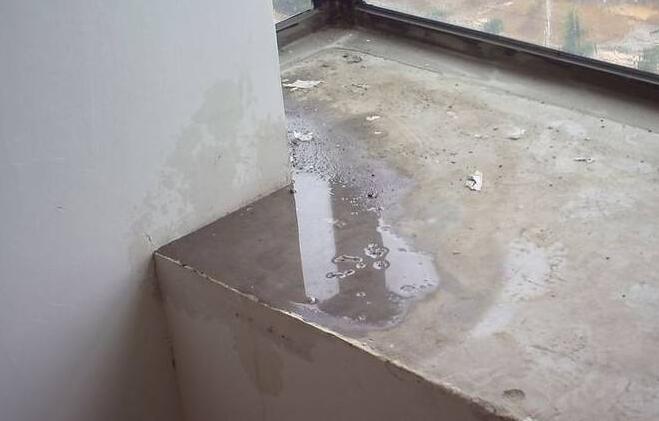 金属屋面檐口渗水应该怎么解决？家用防水涂料这几点一定要注意